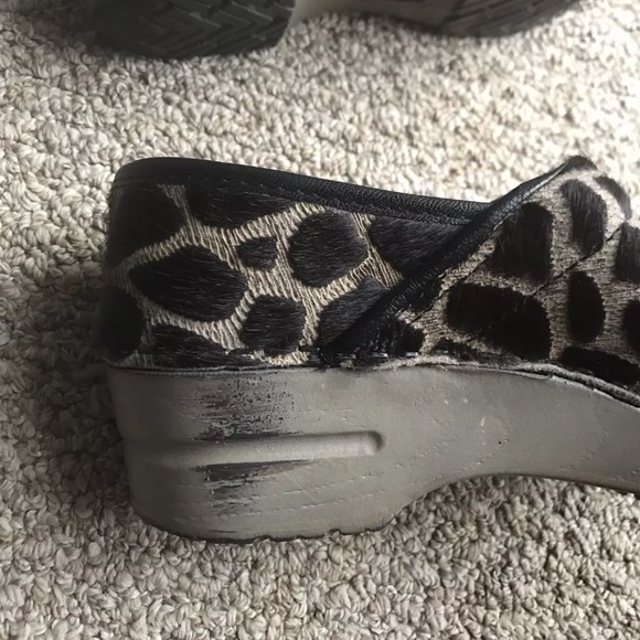 Dansko 37 Giraffe Print Professional Clog Nursing - Picture 3 of 8